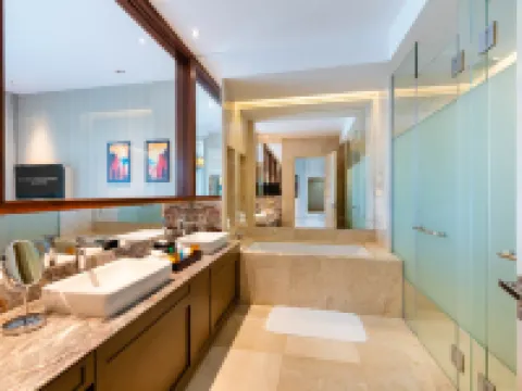 Resorts World Sentosa - Equarius Hotel Hotels near Singapore Oceanarium