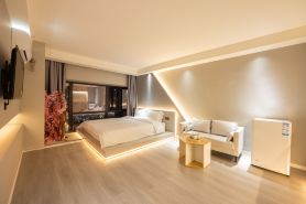 Guiyang Wojuju B&B (R&F Xintiandi Branch)