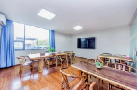 Mango Mango Hotel (Wannian Road subway station Mixc store)