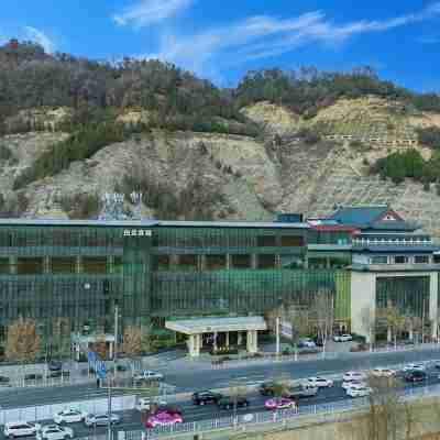 Baiyun Hotel (West Building) Hotel Exterior