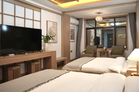 Wonderful time Homestay (Jinzhai Tiantangzhai Branch) Отели рядом с достопримечательностью «Baima Canyon»