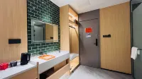 Bloom Hotel (Wuzhou Sun Plaza Branch) - Badekar