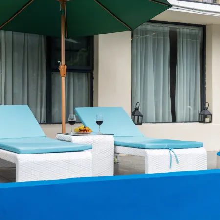 Qianhuan·evelyn·Wangshan Light Luxury Pool Homestay (Libo Xiaoqikong East Gate)