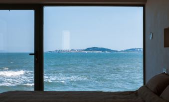 Qingdao Hidden in Mountains and Sea Homestay