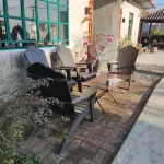 Peacock Lake B&B (Kaiping City Dasha Town)