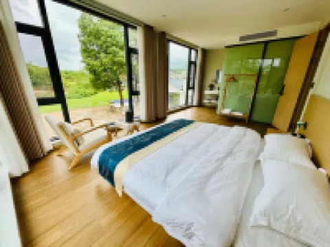 Xiandao Lake Hushan Xiaoju Homestay