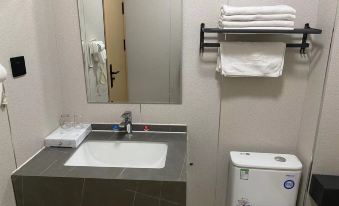 Kangping Jinxiang Business Hotel