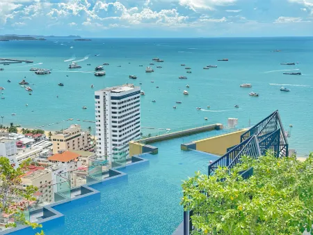 The Edge Central Pattaya Отели рядом с достопримечательностью «Bann sukhawadee»