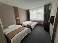 Manzhouli Beihu Qixi Business Hotel