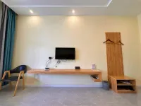 Arxan House Hotel (Huoshan Station Branch)