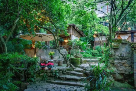 Jiankuan Mountain House Hostel Отели рядом с достопримечательностью «Nanshan Botanical Garden»