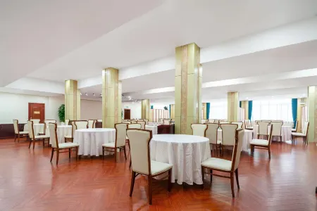 Shanghai Yunfeng Hotel Отели рядом с достопримечательностью «Историко-культурный район Юаньлун»