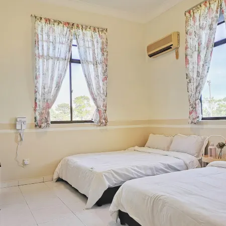 Yussy Homestay at Afamosa Bungalow Hotel di Pegoh