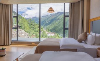 Siguniangshan Yunding Mountain-view Homestay