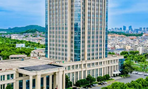 하워드 존슨 톈무 레이크 플라자 리양