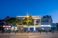 Shanghai Pudong Xiangguo Hotel (Huinan Metro Station) Hotel in zona Bashi Nanhui Long-distance Terminal