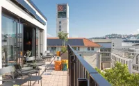 EmiLu Design Hotel - С баром