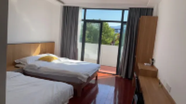 Wanghua Homestay (Jiuhua Mountain Visitor Service Center Branch)