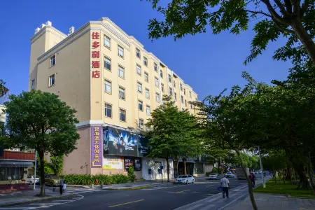 CateringHotel Отели рядом с достопримечательностью «Crocodile Island»