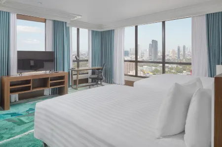 Holiday Inn & Suites Manila Galleria Отели рядом с достопримечательностью «Метроуолк»