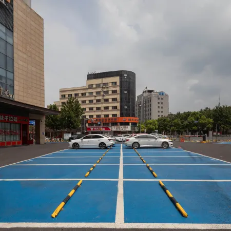Orange Hotel (Yancheng Wuzhou International Plaza Branch)