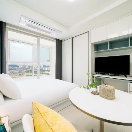 Urbanstay Songdo Moonlight Park
