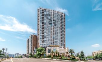 Malata Carrey International Hotel (Wuhan Textile University tanxinpei Park Subway)