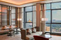 Sheraton Kuching Hotel - 5-Star