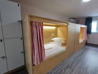 Weihai Yishiguang Hostel (Weigao Plaza)