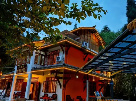 Pengzhou Beifengdu Lumingshan Villa