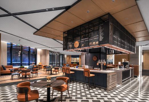 다리 얼하이 포 포인츠 호텔