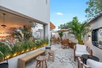 Dali Erwan Homestay (Erhai Ecological Corridor Store)