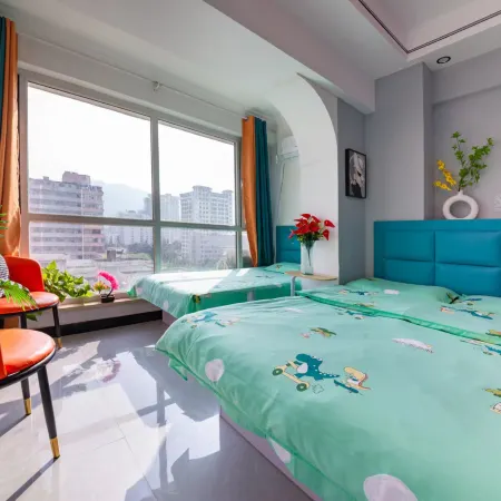 Nuanju Homestay (Lanzhou University First Hospital Wulipu Subway Station)