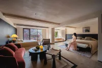 Suyan·Lishang Art Gallery B&B (Xijiang Thousand-Household Miao Village Viewing Platform Branch) - 4-Star