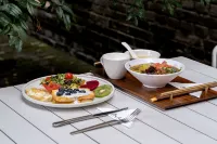 Dali Ancient City Xishan Designer Hotel