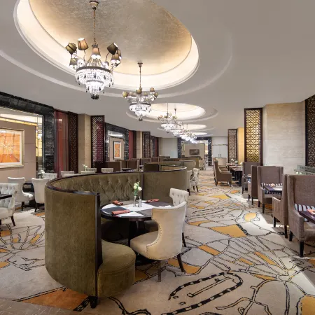 Wyndham Xinyang Downtown