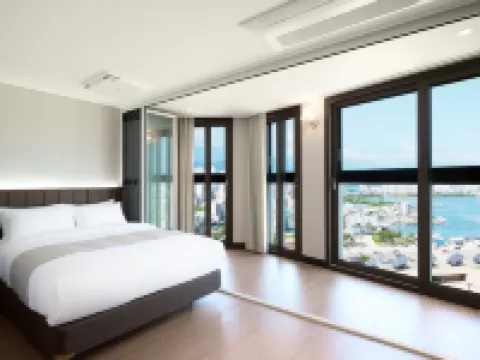 The Hotel Sokcho Hotels in Sokcho-si