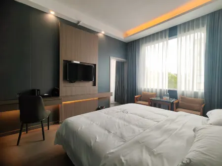 Jinlu Huayuan Hotel Отели рядом с достопримечательностью «Aizhaizhen»