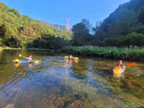 แกลมปิ้งแอนด์เพนชั่น Galaxy x Hotel type Caravan โรงแรมในพย็องชัง