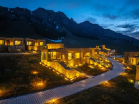 温泉賽里木湖水雲杉野奢酒店 温泉縣酒店