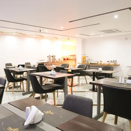 Athens Starlight Hotel Отели рядом с достопримечательностью «Район Анафиотика»