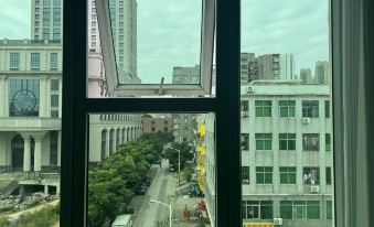 Shentou Apartment (Shengping Subway Station)
