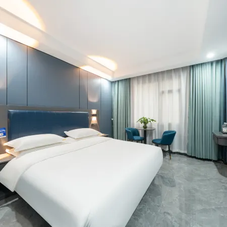 Jinbo Hotel (Liuzhou High-Speed Railway Station Wuxing Commercial Street)