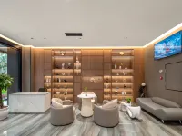 Xishuangbanna Xinya Holiday Hotel (JingHong Gao Zhuang Xi Shuang Jing Xingguang Night Market Branch) Hotels in Jinghong