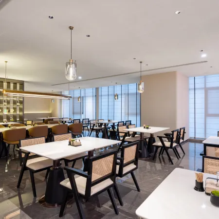 Atour Hotel Changchun Hongqi Street Gongnong Road