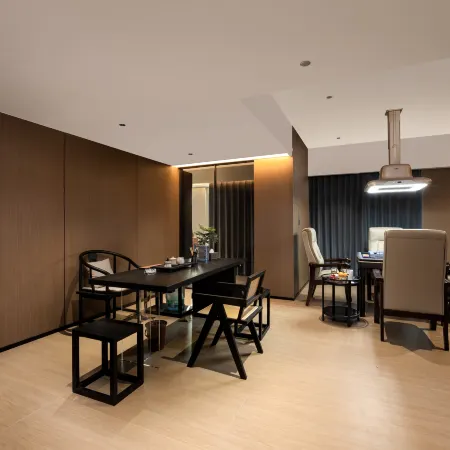 Yaduo Hotel (Foshan Dali Town Commercial Pedestrian Street Store)