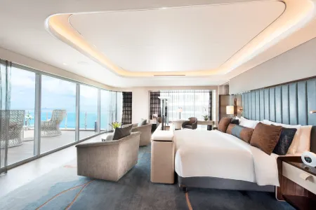 Conrad Manila Отели рядом с достопримечательностью «The Dessert Museum»