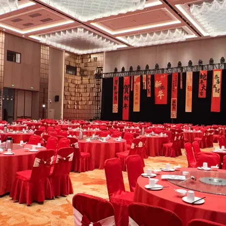Mengcheng Empark Grand Hotel (Kunpeng Square Fangyuanhui)