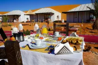 Young Luxury Camp Merzouga - Frühstück