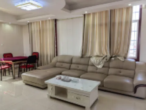 Luoshan Zhoudang Holiday Hotel